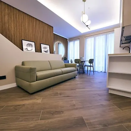 Monet Luxe Milánó