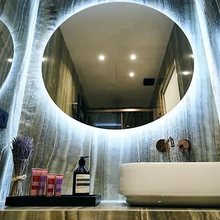 Monet Luxe Apartman *